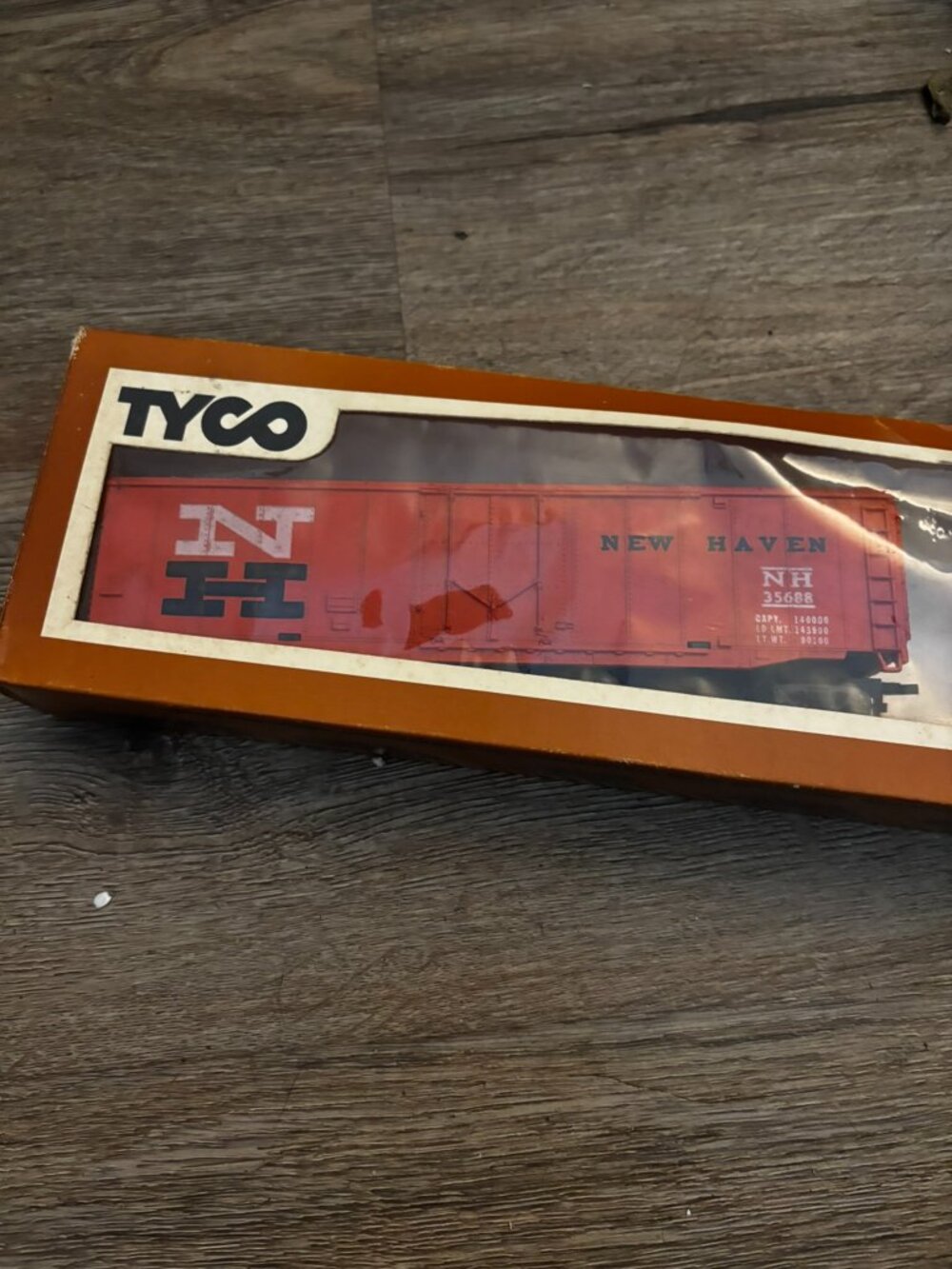 Tyco HO Box Car 50 ft Plug Door New Haven Railroad Train set up display 339B